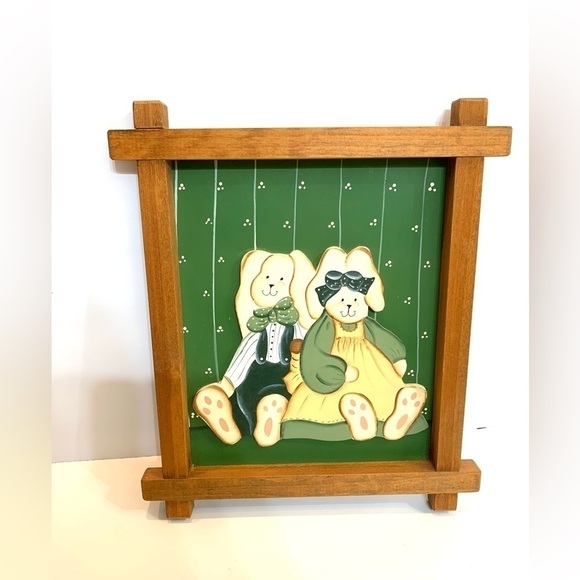 Vintage Country Painted Rabbit Bunny Wooden Picture Green Background Easter - Picture 1 of 4